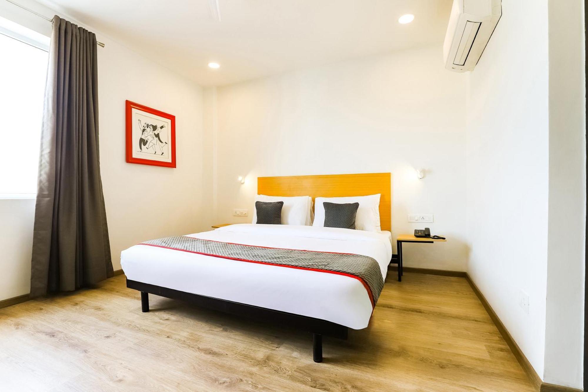 Townhouse Prithvi Resort Near Phoenix Palassio ลัคเนา ภายนอก รูปภาพ